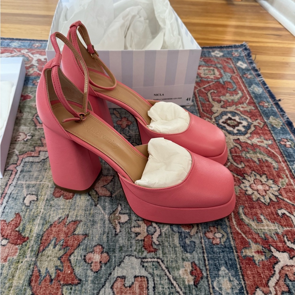 Russell & Bromley Flawless Heels in Pink